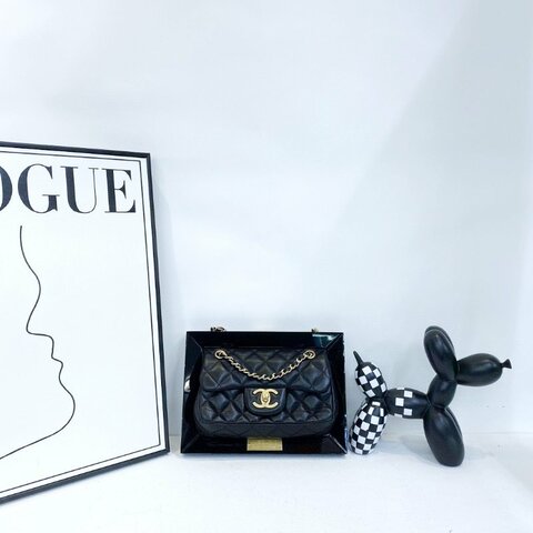 【CHANEL】香奈兒 Lambskin Chain Shoulder 黑色 金扣 壓克力限量版晚宴鏈條包 22x16x2 正品（二手）M0321