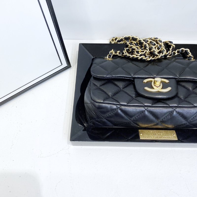 【CHANEL】香奈兒 Lambskin Chain Shoulder 黑色 金扣 壓克力限量版晚宴鏈條包 22x16x2 正品(二手)M0321-4