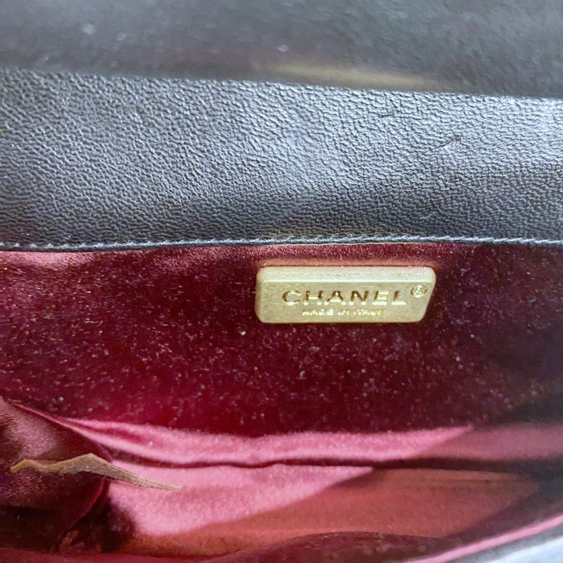 【CHANEL】香奈兒 Lambskin Chain Shoulder 黑色 金扣 壓克力限量版晚宴鏈條包 22x16x2 正品(二手)M0321-8