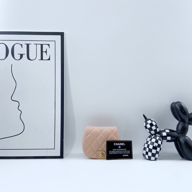 【CHANEL】香奈兒 Calfskin Chain Shoulder 米色 金扣 南瓜鏈條包迷你 11x4x9 正品（二手）M0504-0