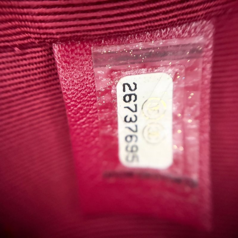 香奈兒 Gabrielle V 紋流浪包-1