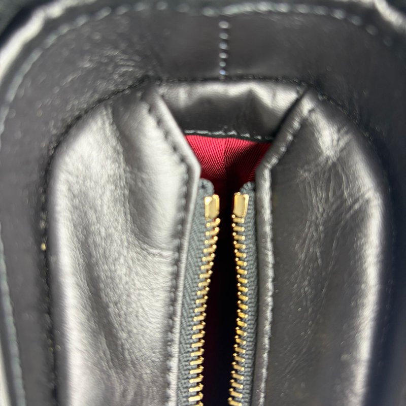 香奈兒 Gabrielle V 紋流浪包-3