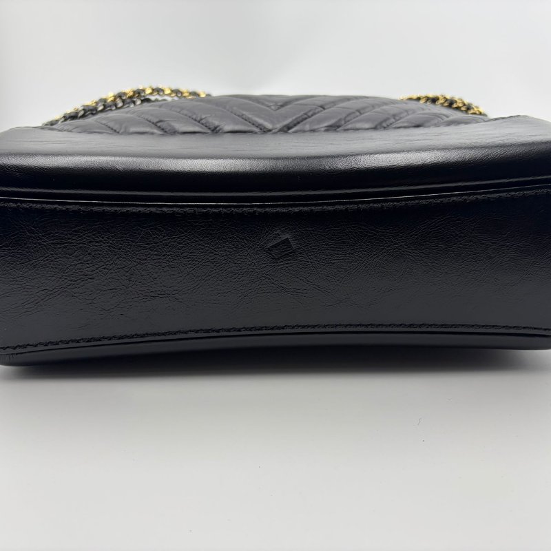 香奈兒 Gabrielle V 紋流浪包-9