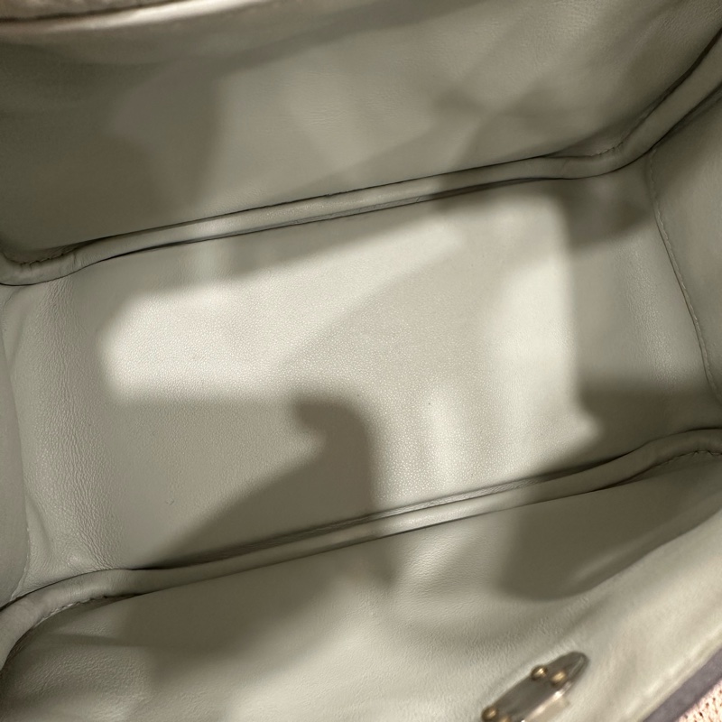 閒置99新愛馬仕mini Lindy水晶灰銀扣-7