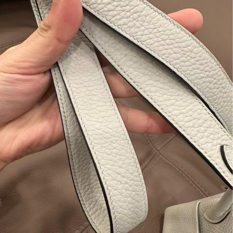 閒置99新愛馬仕mini Lindy水晶灰銀扣-9