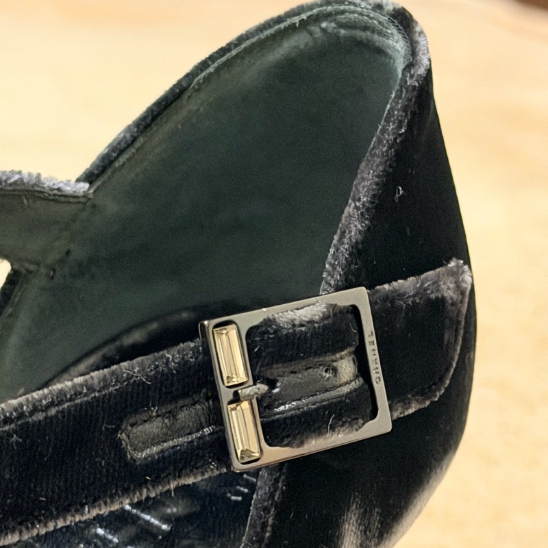 🍒 Chanel Vintage珠寶級鑲鑽雙C絲絨涼鞋 2F260127-1-11