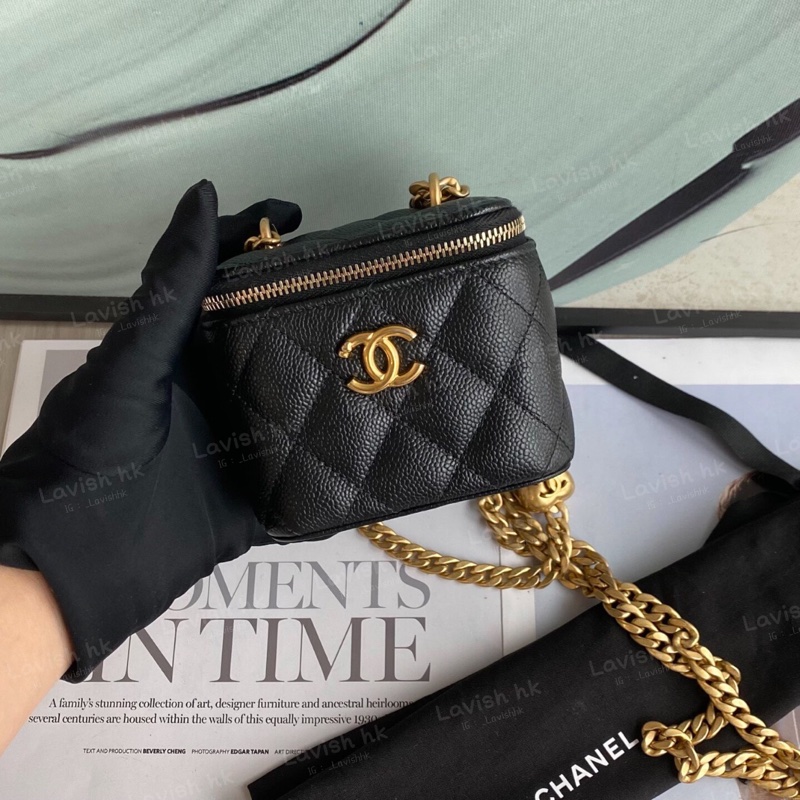 Chanel 23P 愛心扣mini黑金荔枝紋牛皮-3