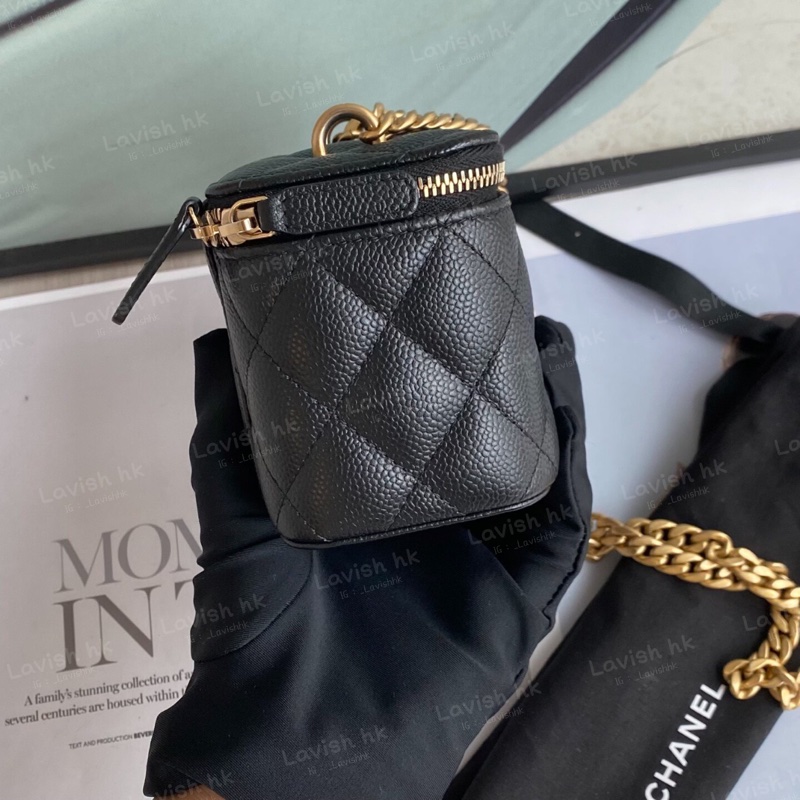 Chanel 23P 愛心扣mini黑金荔枝紋牛皮-7