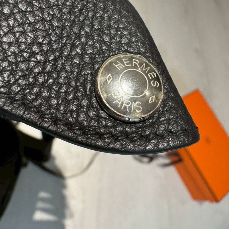 小巴黎二手名牌真品Hermes 餐盤包 胸口包 男女可用 極新-20