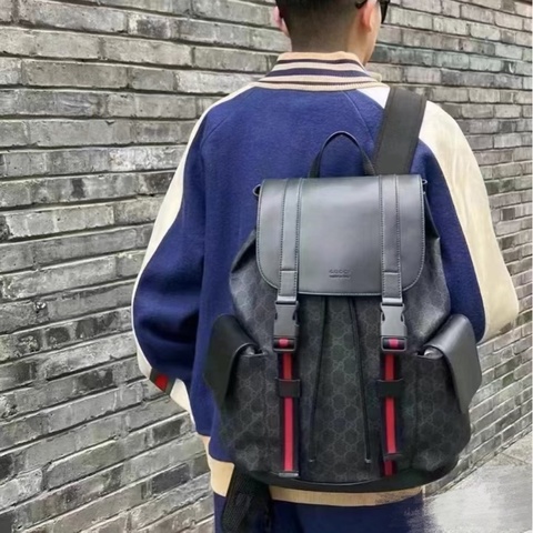 Gucci 經典老花 黑武士 Supreme 後背包
