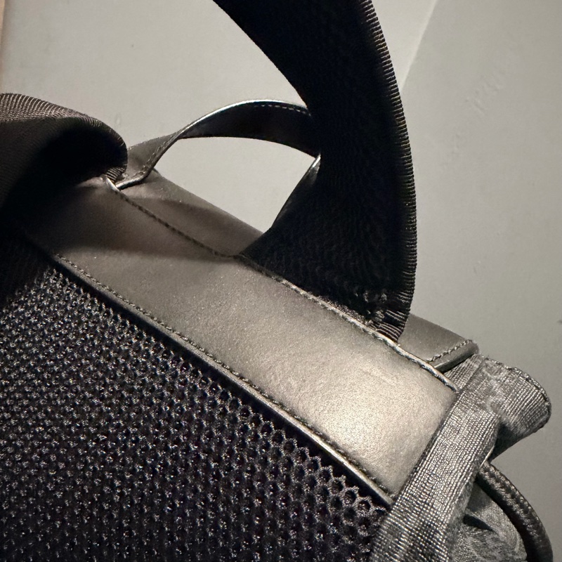 Gucci 經典老花 黑武士 Supreme 後背包-17