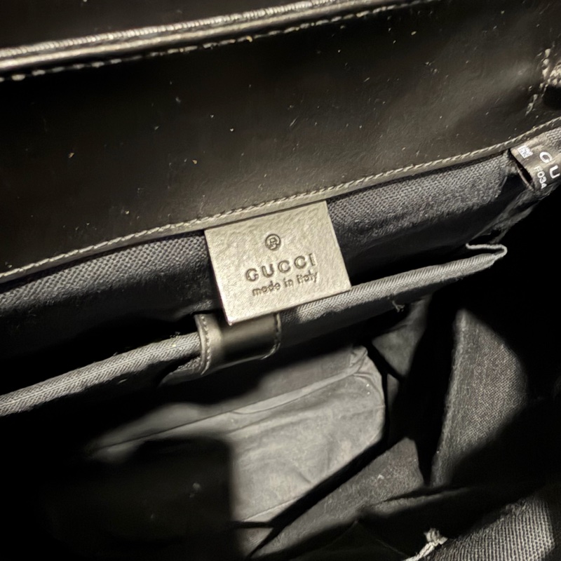 Gucci 經典老花 黑武士 Supreme 後背包-37