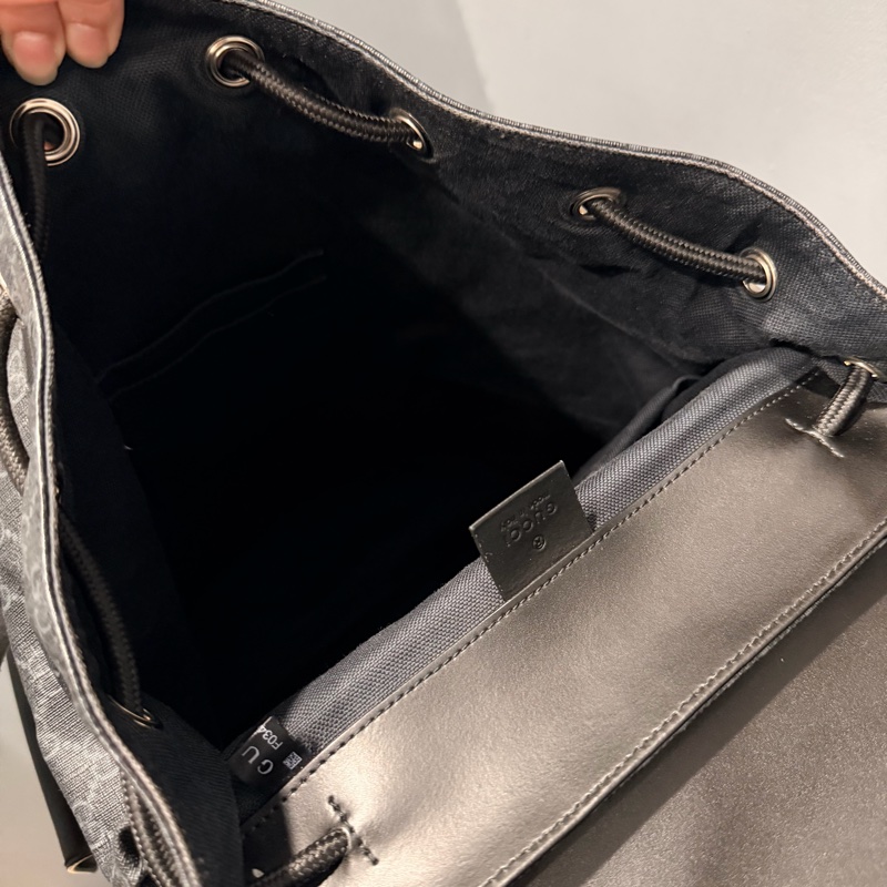 Gucci 經典老花 黑武士 Supreme 後背包-40