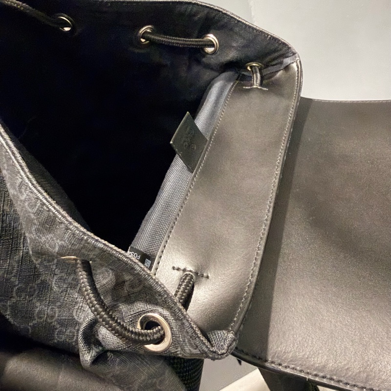 Gucci 經典老花 黑武士 Supreme 後背包-42