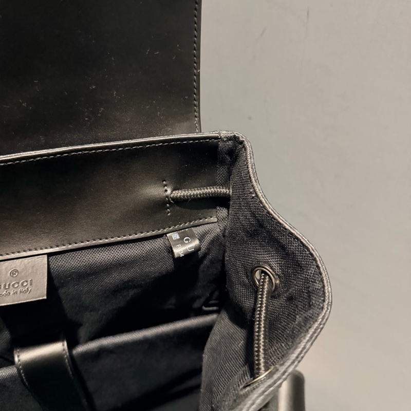 Gucci 經典老花 黑武士 Supreme 後背包-44