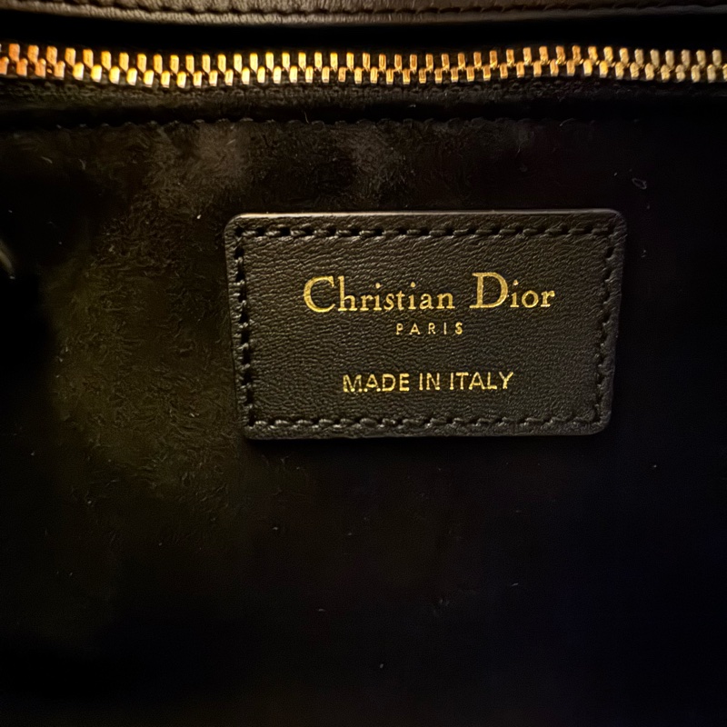 全新 lady Dior小號 吊飾水鑽款-2