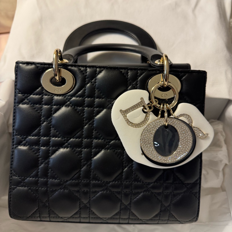 全新 lady Dior小號 吊飾水鑽款-5