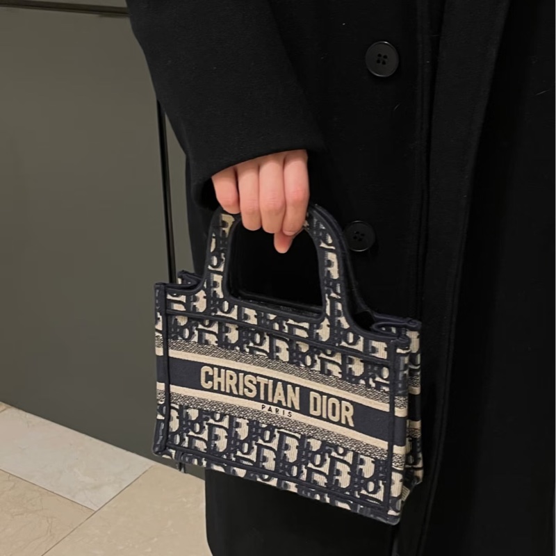 可愛到犯規😍99新🆕Dior迪奧藍色老花刺繡Book tote迷你托特包手提包-5