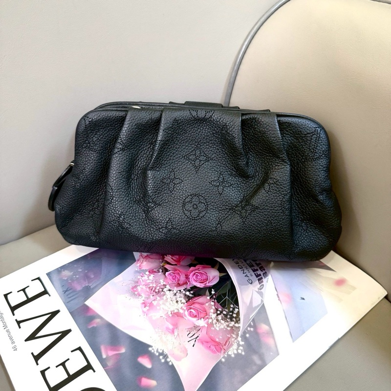 日常優雅款🦢LV路易威登黑色SCALA秀款雲朵包單肩斜挎手拿包☁️-9