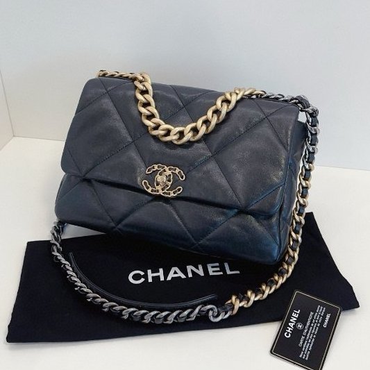 近新品 Chanel香奈兒 經典黑金19bag中號手提斜背包-3