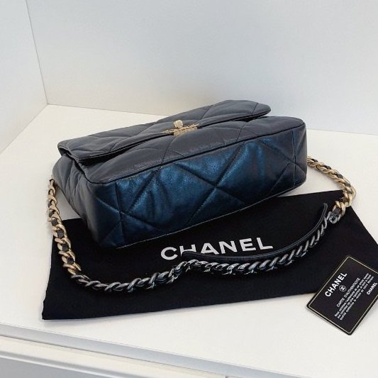 近新品 Chanel香奈兒 經典黑金19bag中號手提斜背包-4