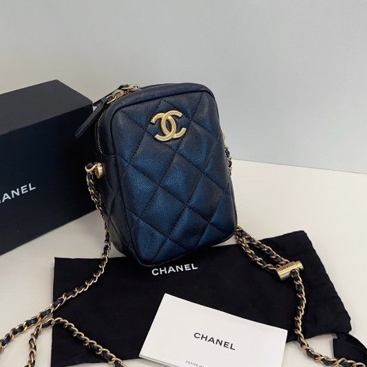 芯片款 Chanel香奈兒 黑金幻彩荔枝牛皮 子彈頭風衣調節扣 豎版鏈條手機包-2