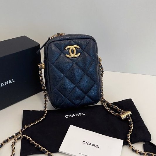 芯片款 Chanel香奈兒 黑金幻彩荔枝牛皮 子彈頭風衣調節扣 豎版鏈條手機包-5