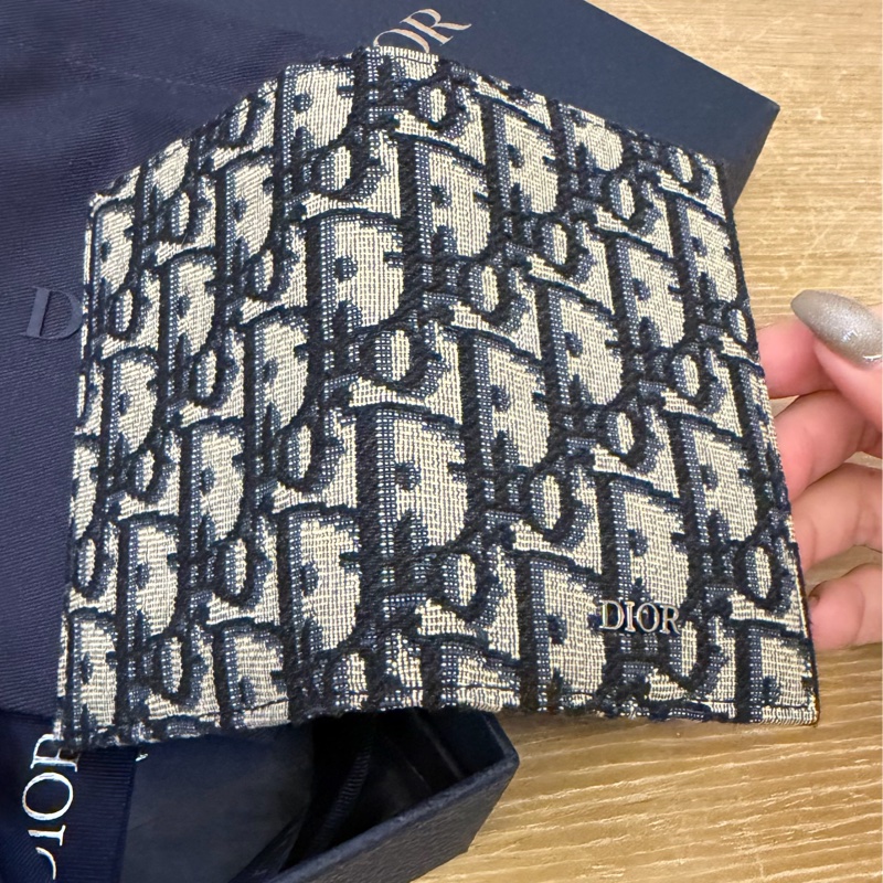 Dior 直立式對折卡夾-2