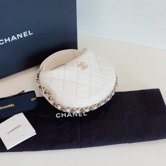 閒置新 Chanel香奈兒 Pouch白金呼啦圈月牙包-4