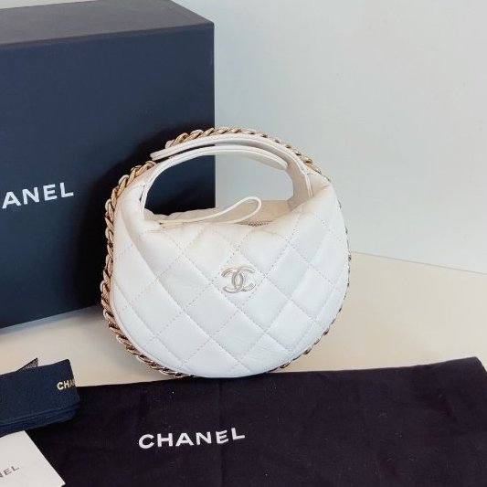 閒置新 Chanel香奈兒 Pouch白金呼啦圈月牙包-5