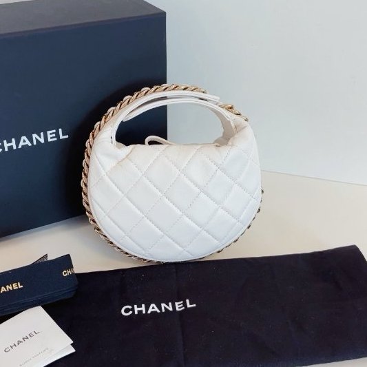 閒置新 Chanel香奈兒 Pouch白金呼啦圈月牙包-6