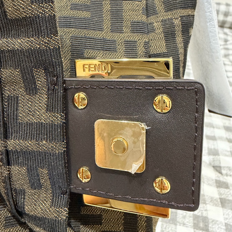 FENDI 棕色FF提花布料背包-18