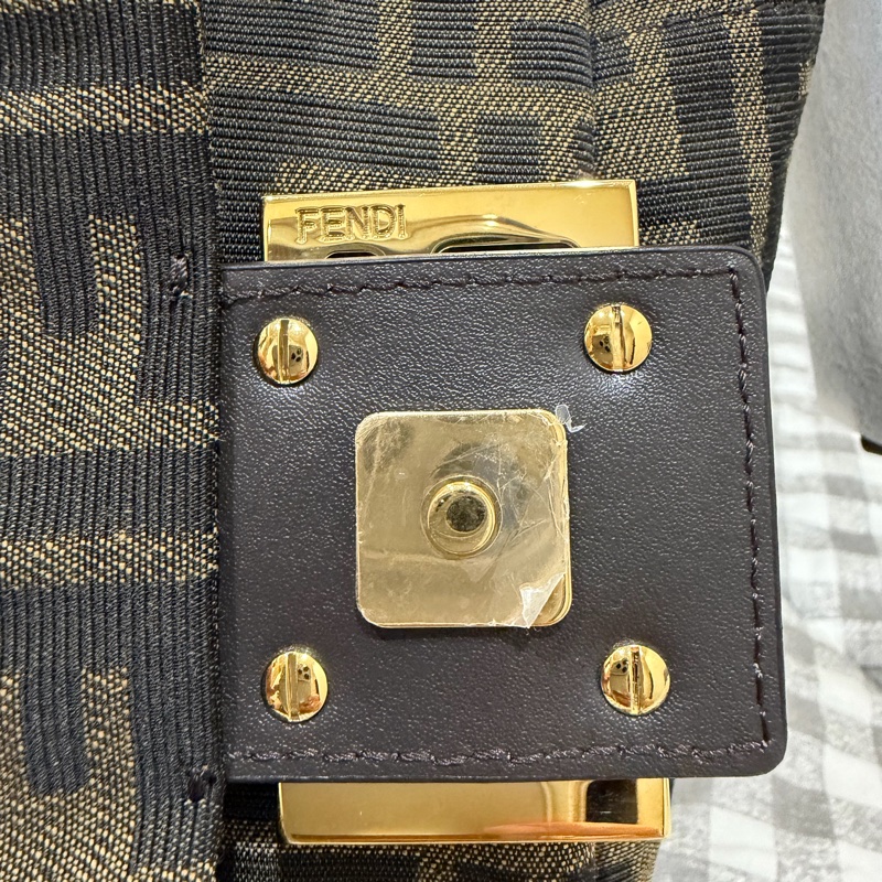 FENDI 棕色FF提花布料背包-19