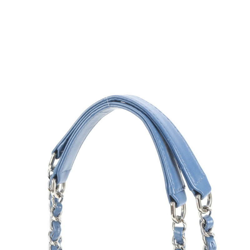 香奈兒女正品系列絎縫魚子醬皮革手提包-1