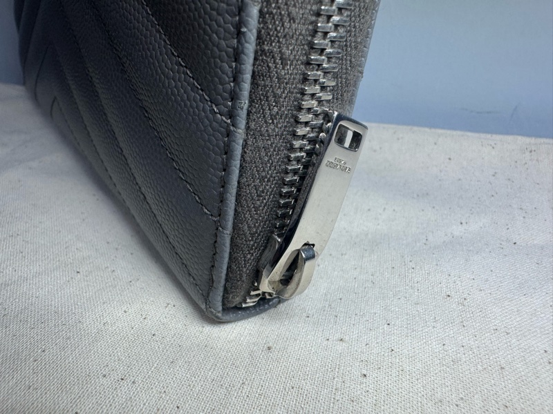 YSL SAINT LAURENT 聖羅蘭 經典魚子醬灰色長夾-3