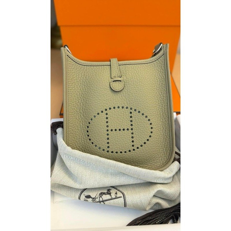 💕Hermes 愛馬仕 依芙琳 mini Evelyne 16 瑪爾法色/全新全配-1