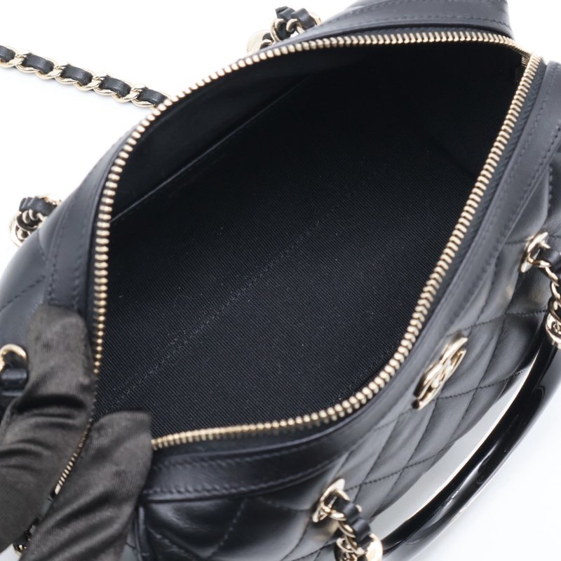 CHANEL 菱格紋小羊皮保齡球包 - 黑金-2