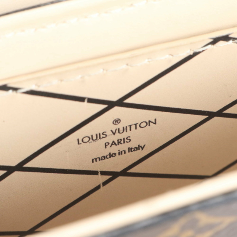 路易威登 Monogram Essential Trunk M68566 女士皮革鏈條單肩包-7