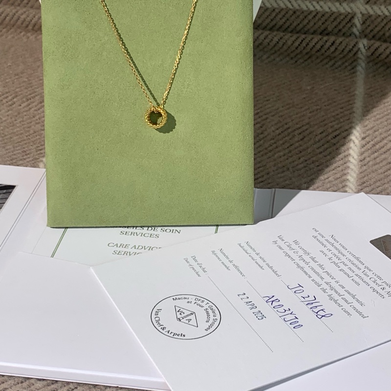 Vca梵克雅寶Perlee滾珠鑲鑽項鍊玫瑰金，2025購入，配件盒子保卡，吊墜2024購入-6