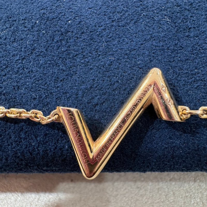 LV 18K 閃電吊墜手鍊-5