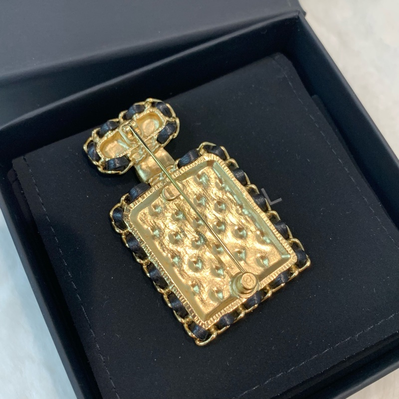 ✨晚會必備‼️Chanel No.5全金香水胸針 Chanel brooch 23年秋冬款-2