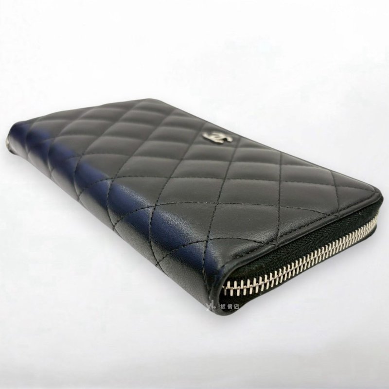 S5261-CHANEL長夾 黑羊皮銀釦ㄇ拉長夾-2