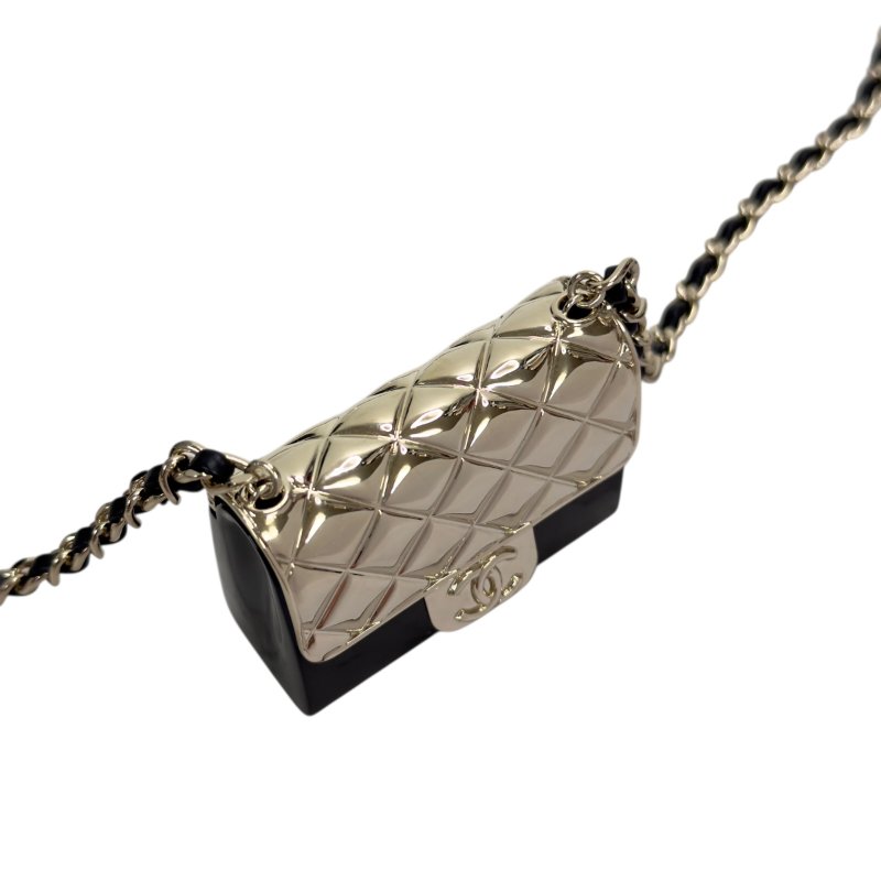 CHANEL 迷你翻蓋包 皮穿鏈 斜揹飾品-10