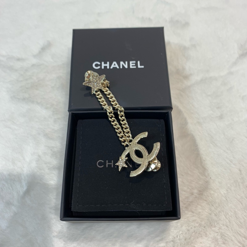 ✨Chanel流蘇 流星錘鑲鑽雙C logo胸針-0