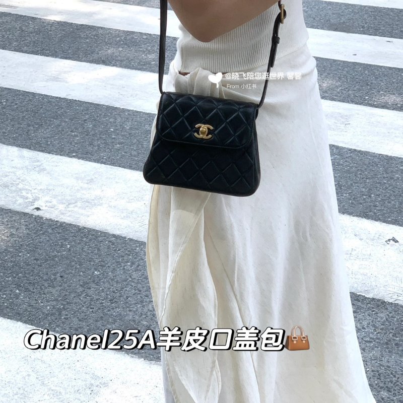 CHANEL 25A羊皮口蓋包 - 黑金-1