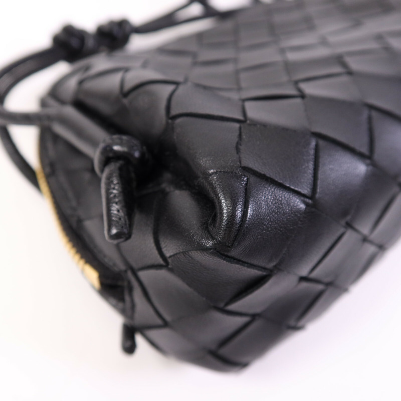 BOTTEGA VENETA 牛皮皮革Concert Pouch金扣肩背袋-10