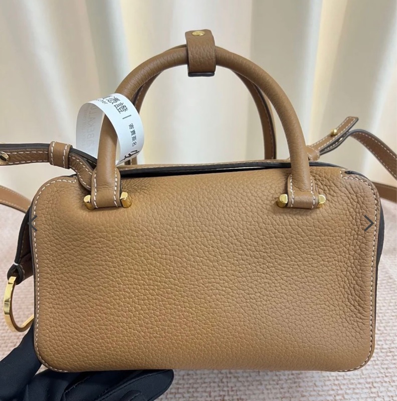 Delvaux Cool Box Mini 奶茶色牛皮-2
