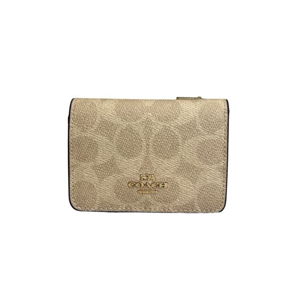 COACH 淡奶茶老花經典短夾-1