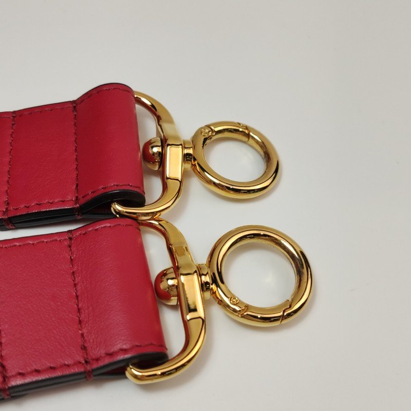 Chloe Tess小號牛皮翻毛皮純色鱷魚壓紋圓環搭扣斜挎包單肩包-13