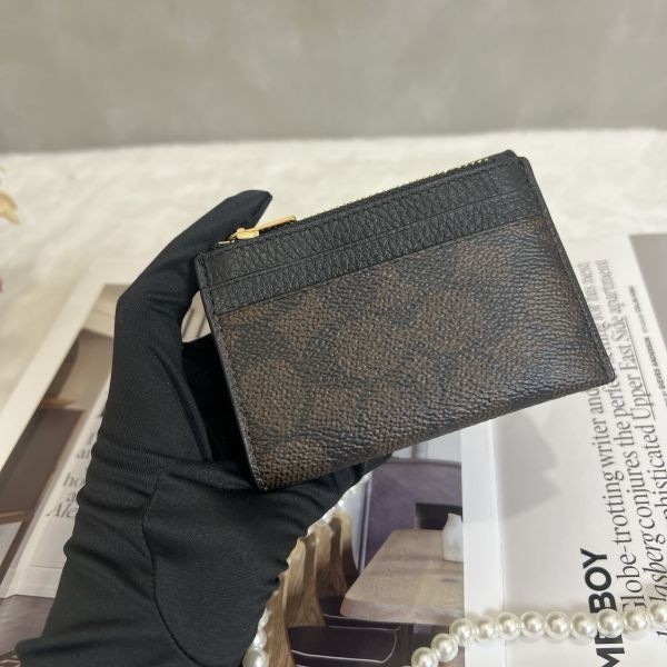 COACH 黑色拼接老花三折短夾-2